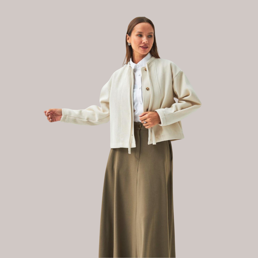 Lina – Silent Strength